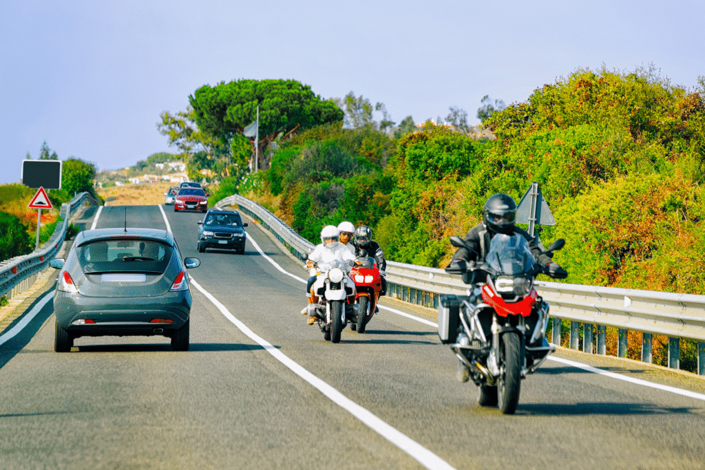 assicurazione-auto-e-moto-intro-1024x683